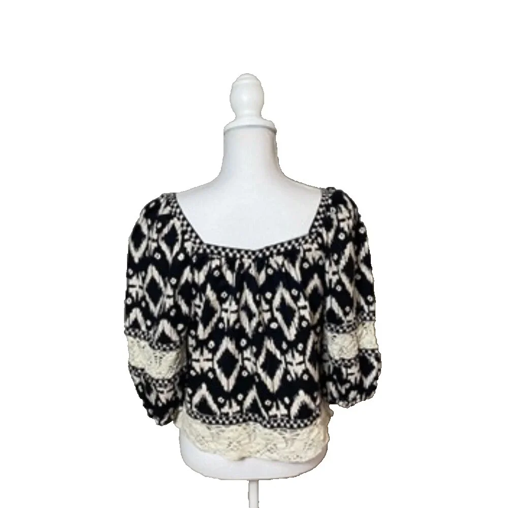Christian Siriano Linen Peasant Black White Ikat Boho Puff Sleeve Top Size M - Picture 3 of 7